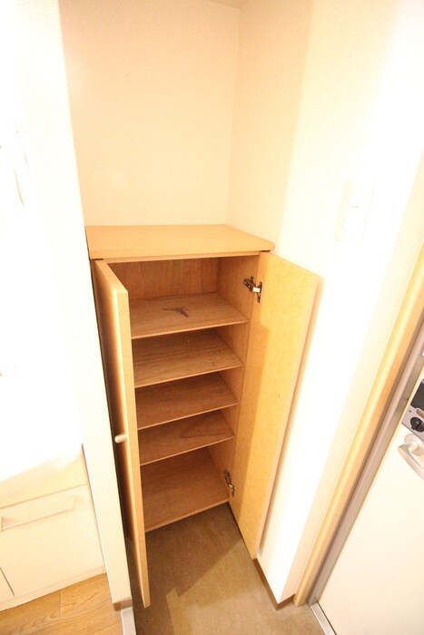 物件内観写真13　(靴箱)