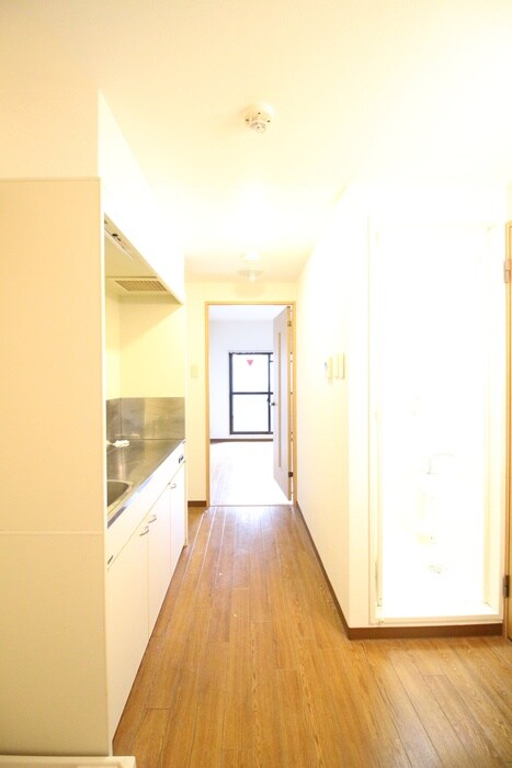 物件内観写真14　(廊下)