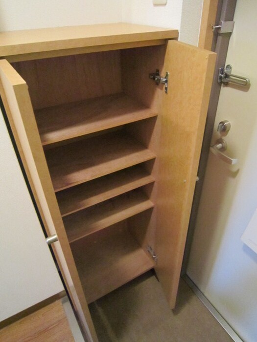 物件内観写真15　(靴箱)