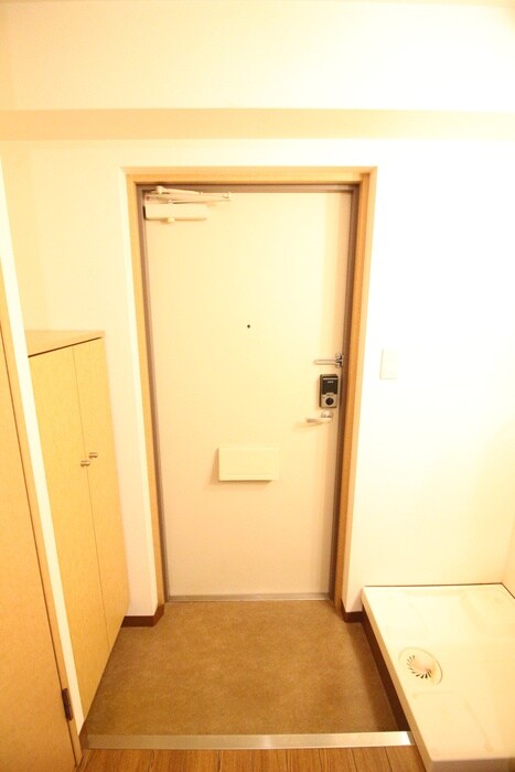 物件内観写真17　(玄関)