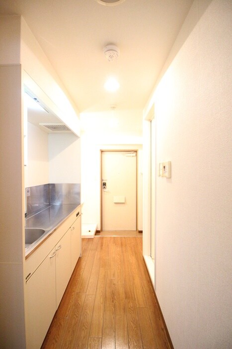 物件内観写真19　(廊下)