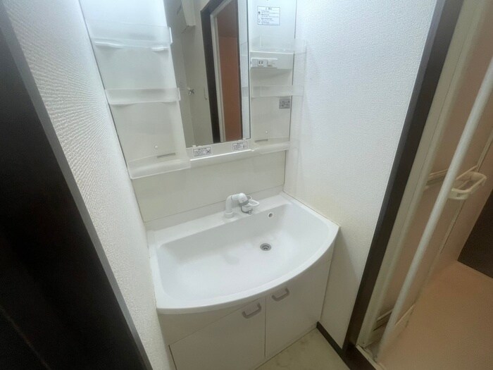 物件内観写真11　(洗面)