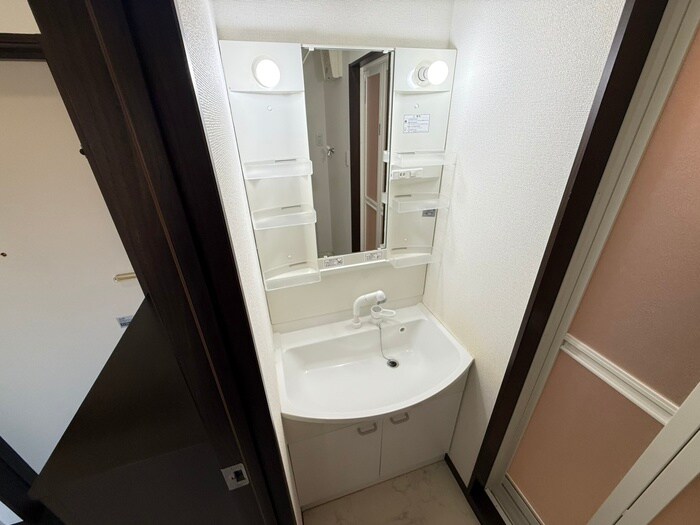 物件内観写真12　(洗面)