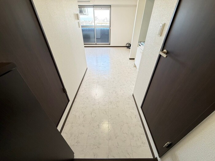 物件内観写真16　(廊下)