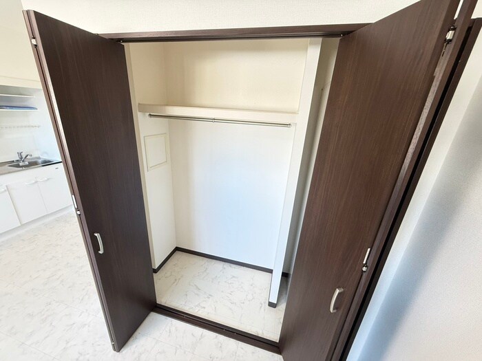 物件内観写真18　(収納)