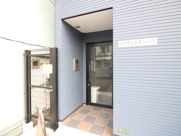 物件外観写真4　(エントランス部分)