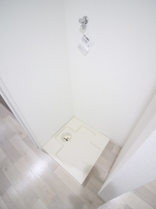 物件内観写真12　(洗濯機置場)