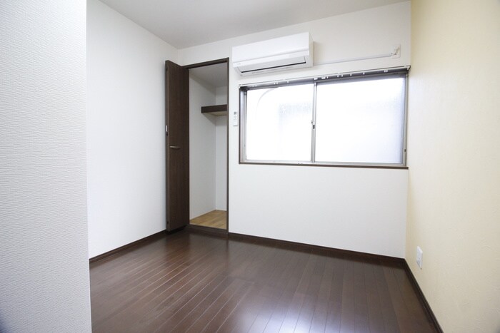 物件内観写真12　(居室)