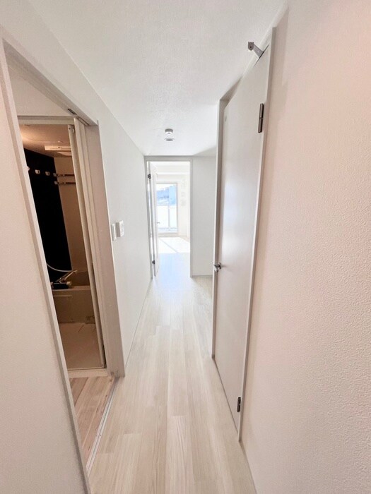 物件内観写真17　(廊下)