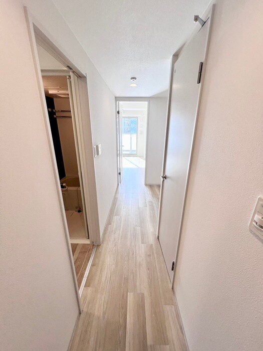 物件内観写真18　(廊下)