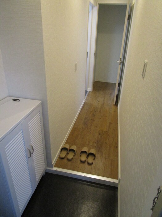 物件内観写真19　(玄関)