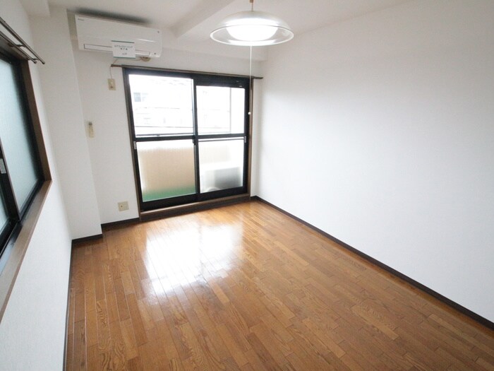 物件内観写真10　(居室)