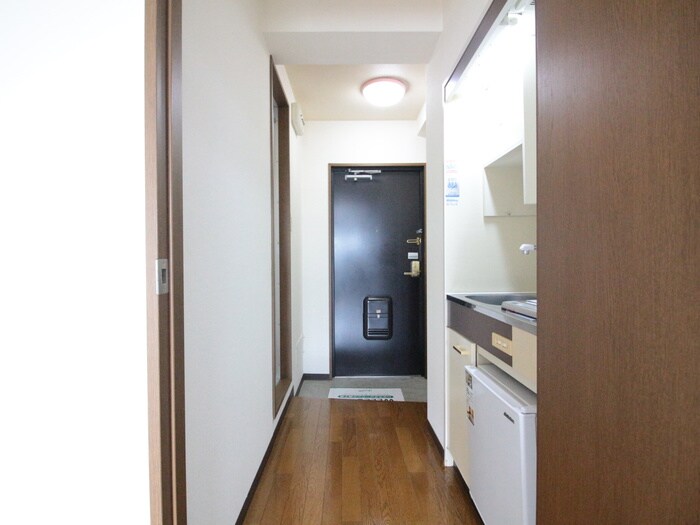 物件内観写真13　(廊下)