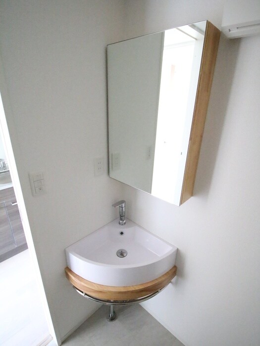 物件内観写真9　(洗面)