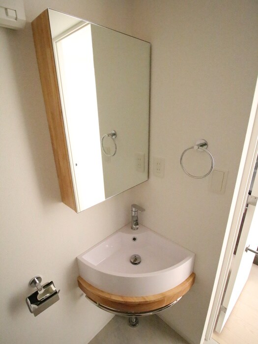 物件内観写真9　(洗面)