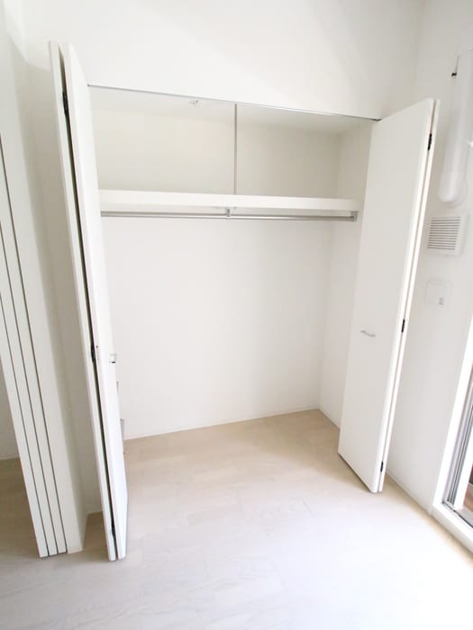 物件内観写真12　(収納)