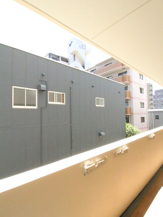 物件内観写真15　(室内からの展望)