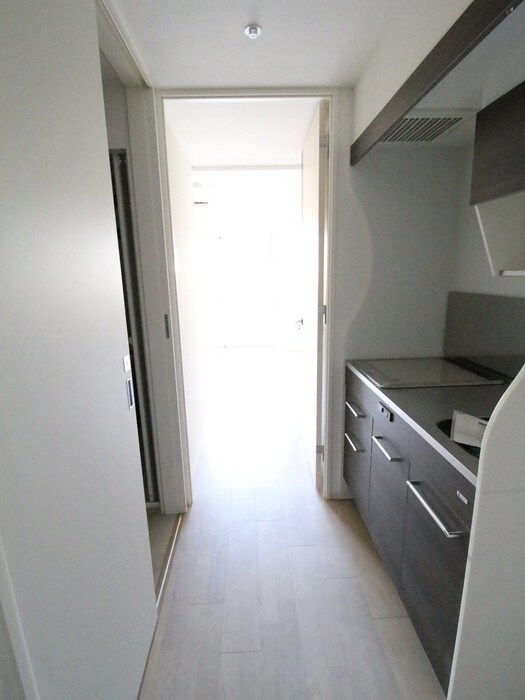 物件内観写真18　(廊下)