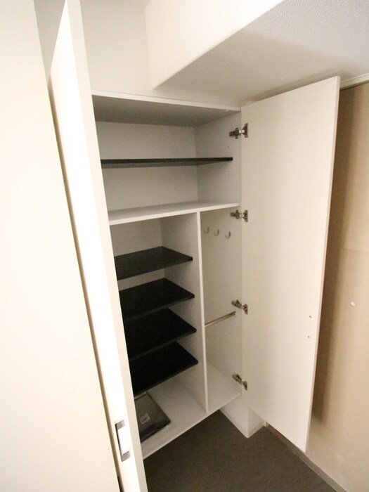 物件内観写真18　(靴箱)