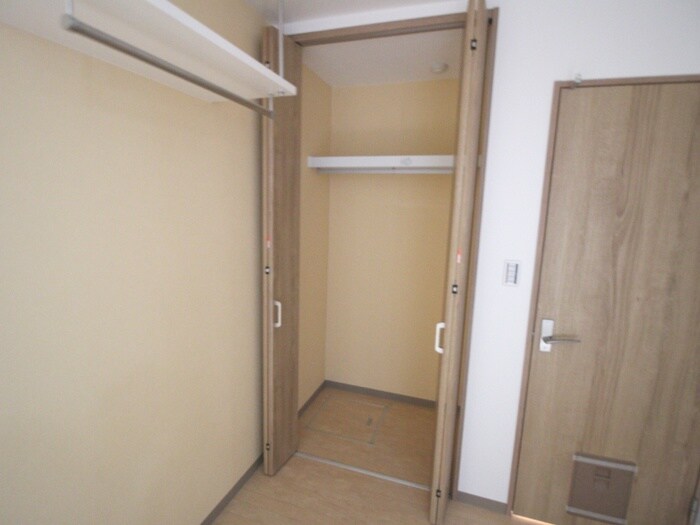 物件内観写真12　(収納)