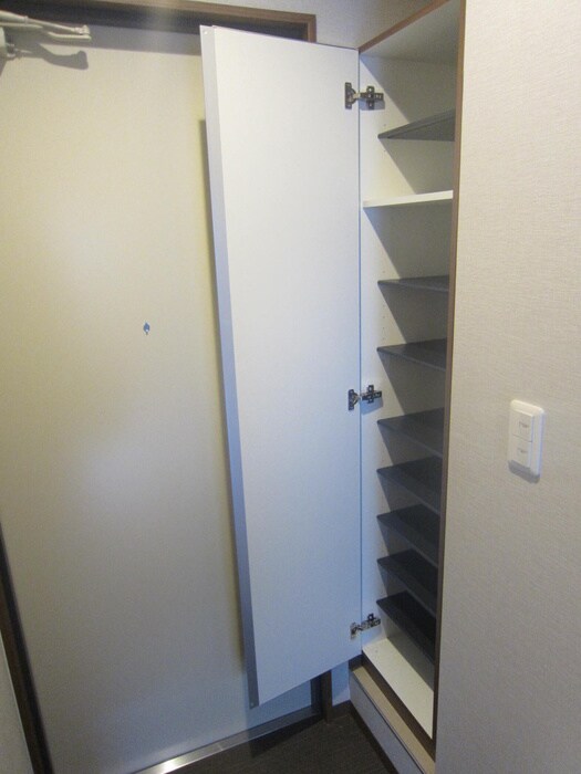 物件内観写真16　(靴箱)