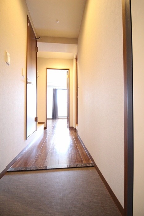 物件内観写真16　(廊下)