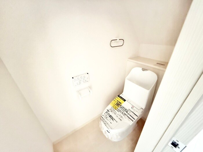 物件内観写真15　(トイレ)