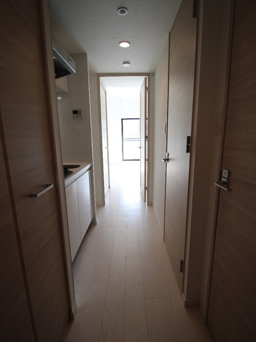 物件内観写真17　(廊下)