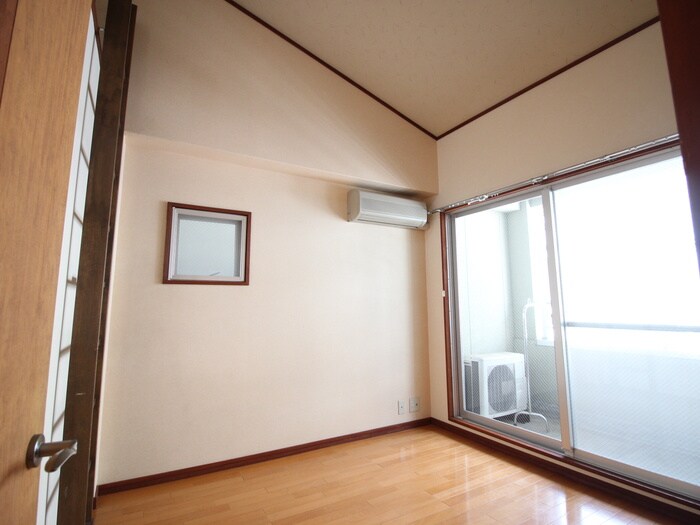 物件内観写真12　(居室)