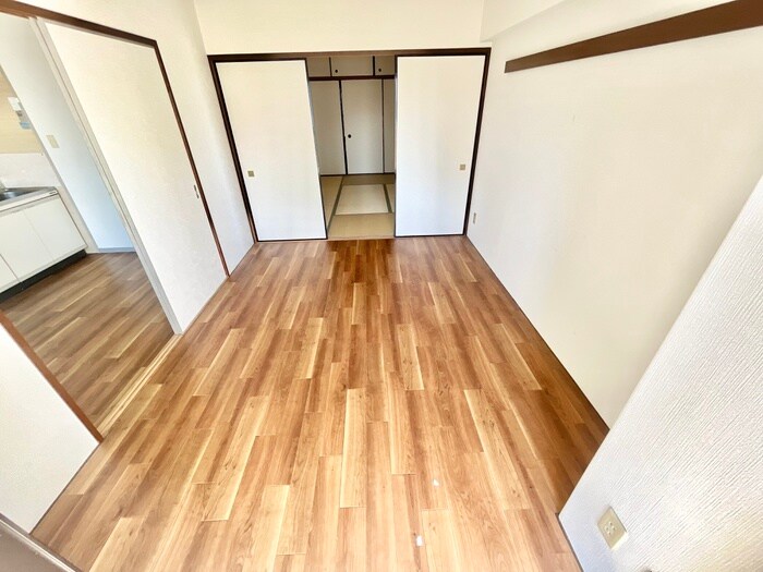 物件内観写真12　(居室)