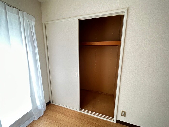 物件内観写真15　(収納)