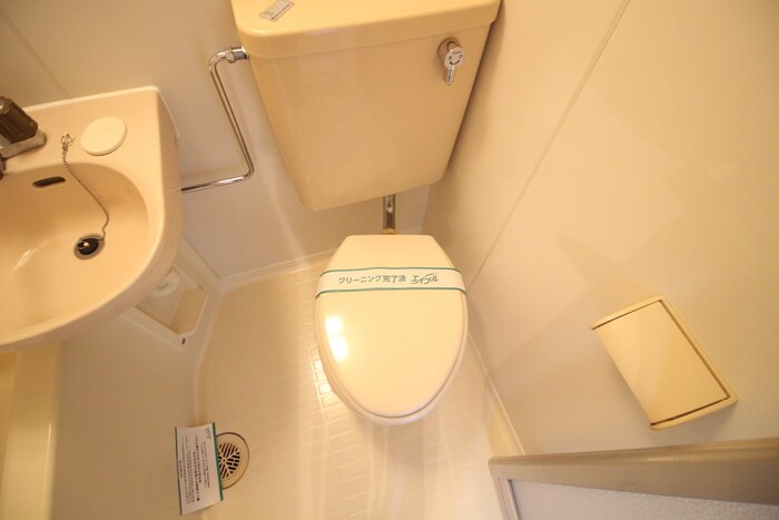 物件内観写真14　(トイレ)