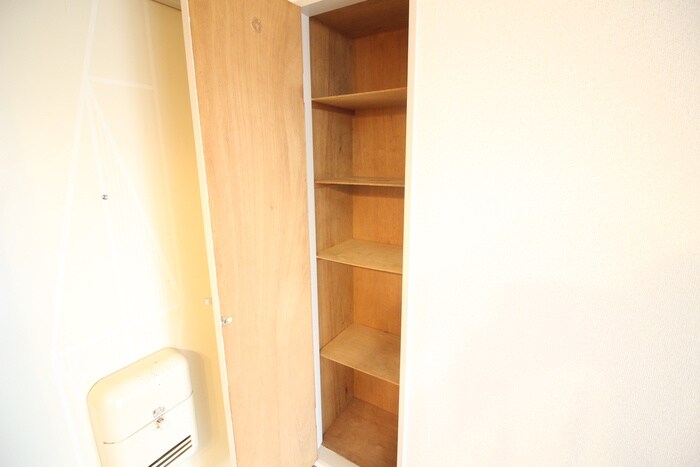 物件内観写真18　(靴箱)
