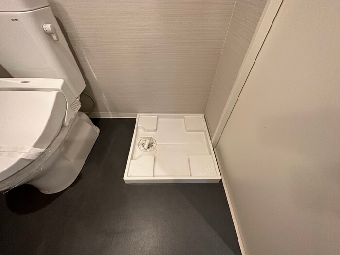 物件内観写真14　(洗濯機置場)