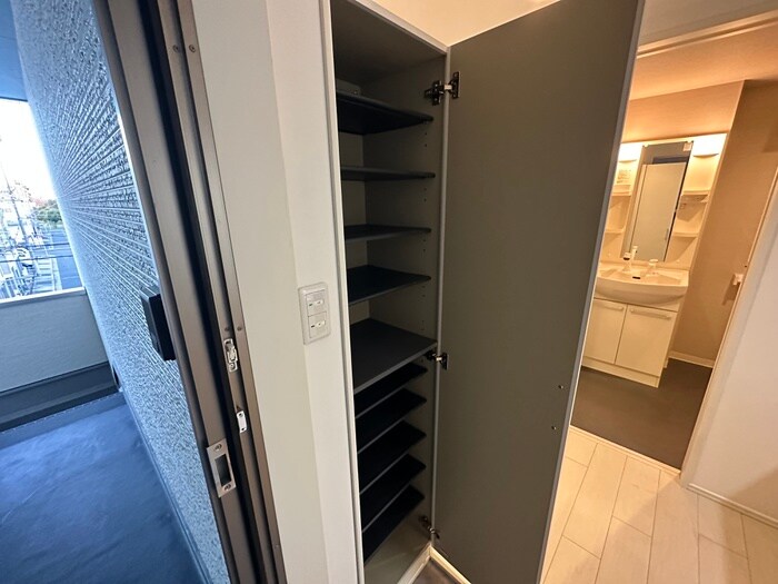 物件内観写真20　(靴箱)