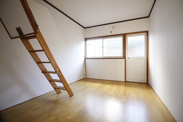 物件内観写真13　(居室)