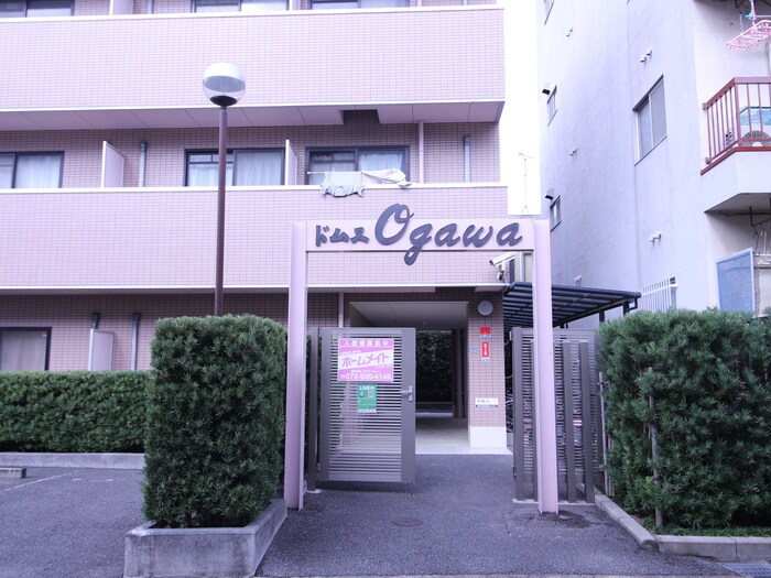 物件外観写真6　(エントランス部分)