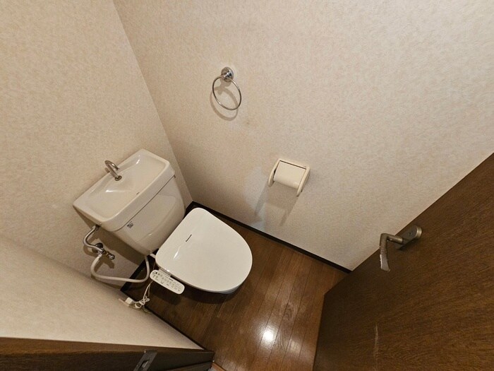 物件内観写真11　(トイレ)