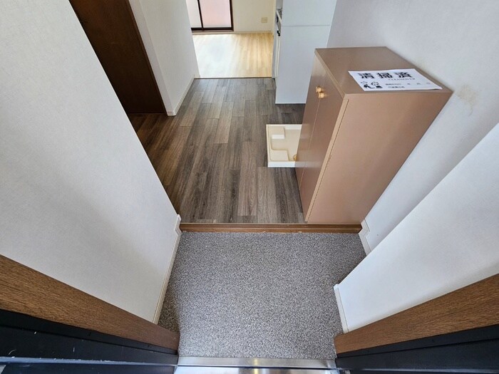 物件内観写真14　(廊下)