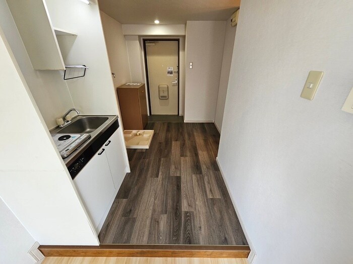 物件内観写真18　(廊下)