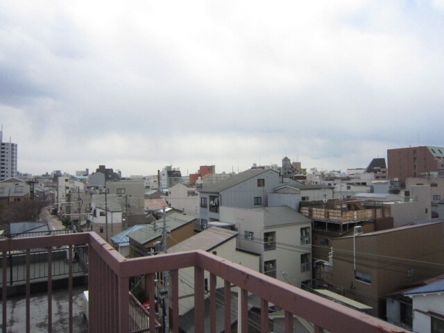 物件内観写真16　(室内からの展望)