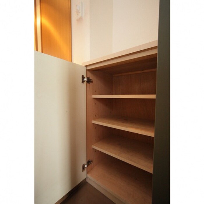 物件内観写真14　(室内からの展望)