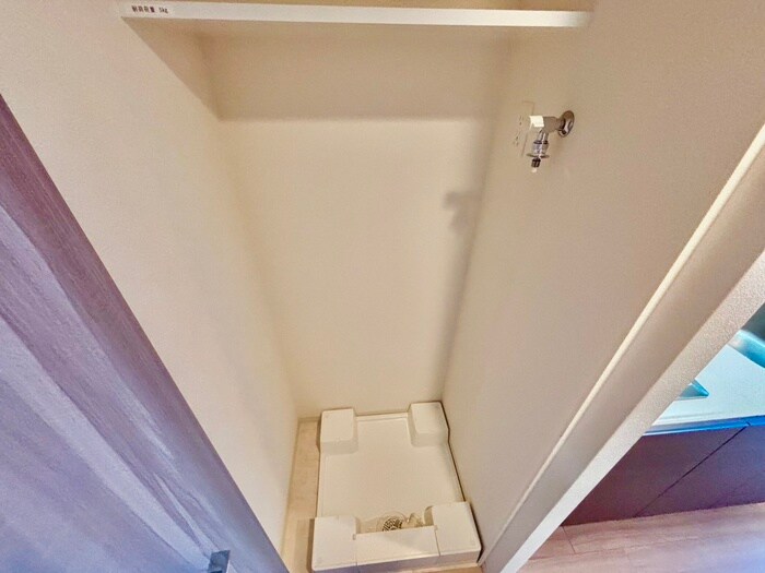 物件内観写真14　(洗濯機置場)