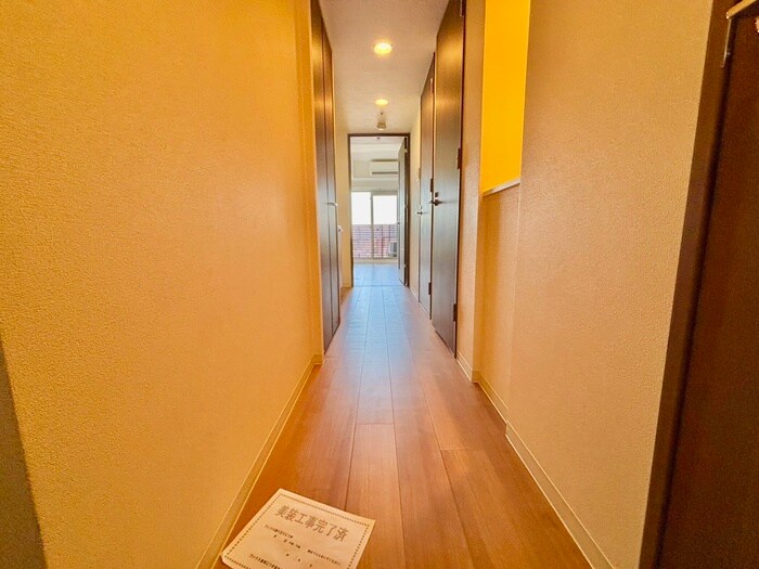 物件内観写真19　(廊下)