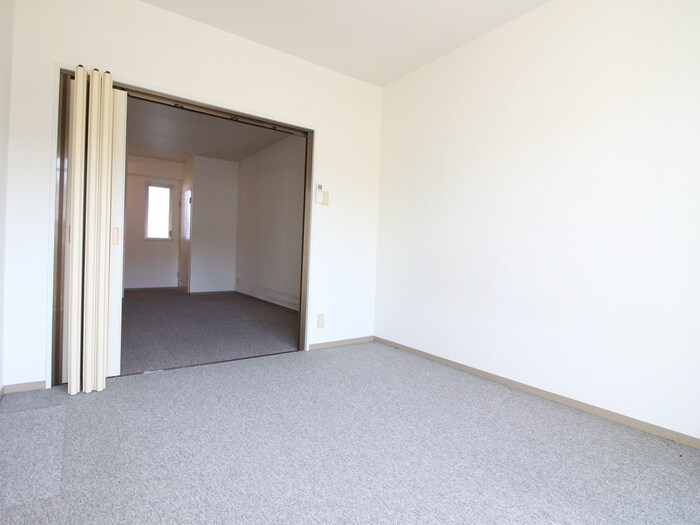 物件内観写真5　(居室)