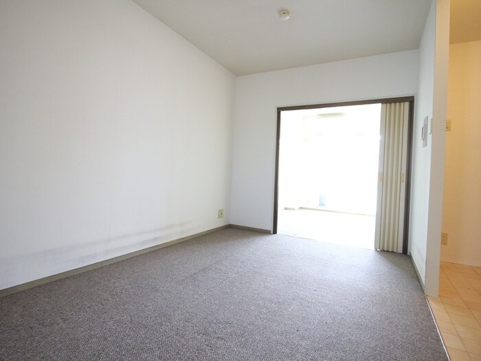 物件内観写真6　(居室)