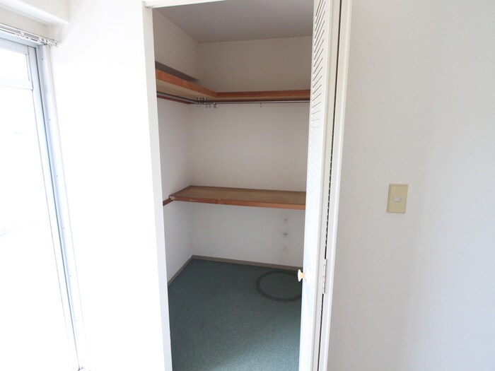 物件内観写真8　(収納)