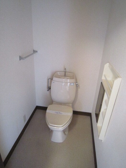 物件内観写真11　(トイレ)