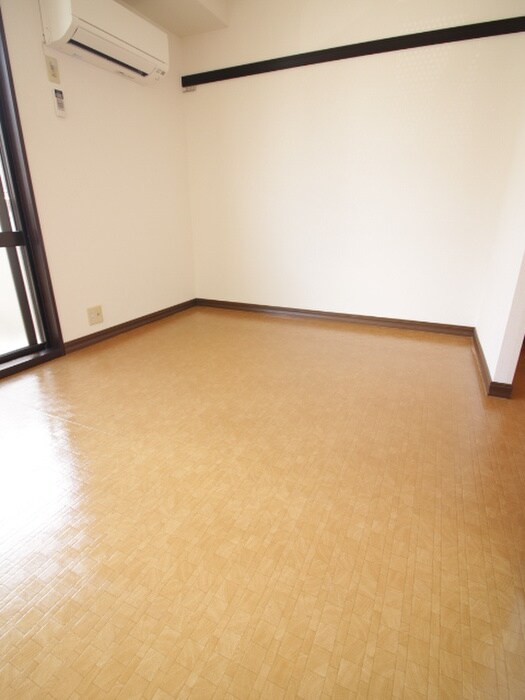物件内観写真21　(居室)