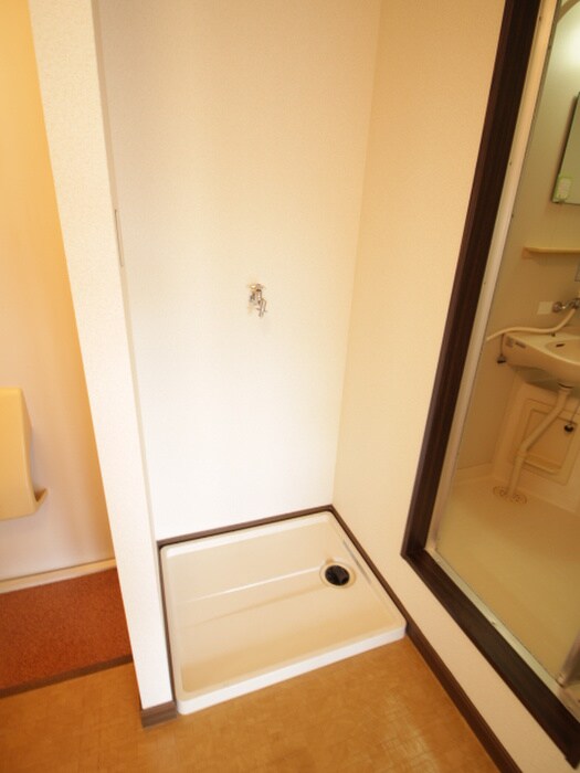 物件内観写真22　(洗濯機置場)